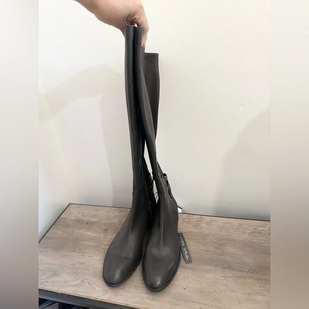 Vince Camuto Medium Calf Pauletta Tall Shaft Boots size 7.5 NWOB
